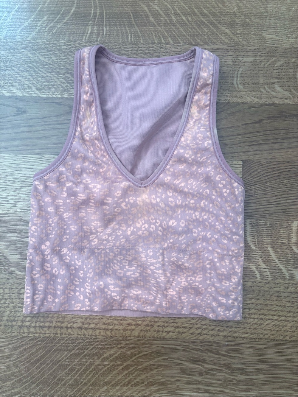 Athleta Lilac Pink Patterned V-Neck Crop Tank